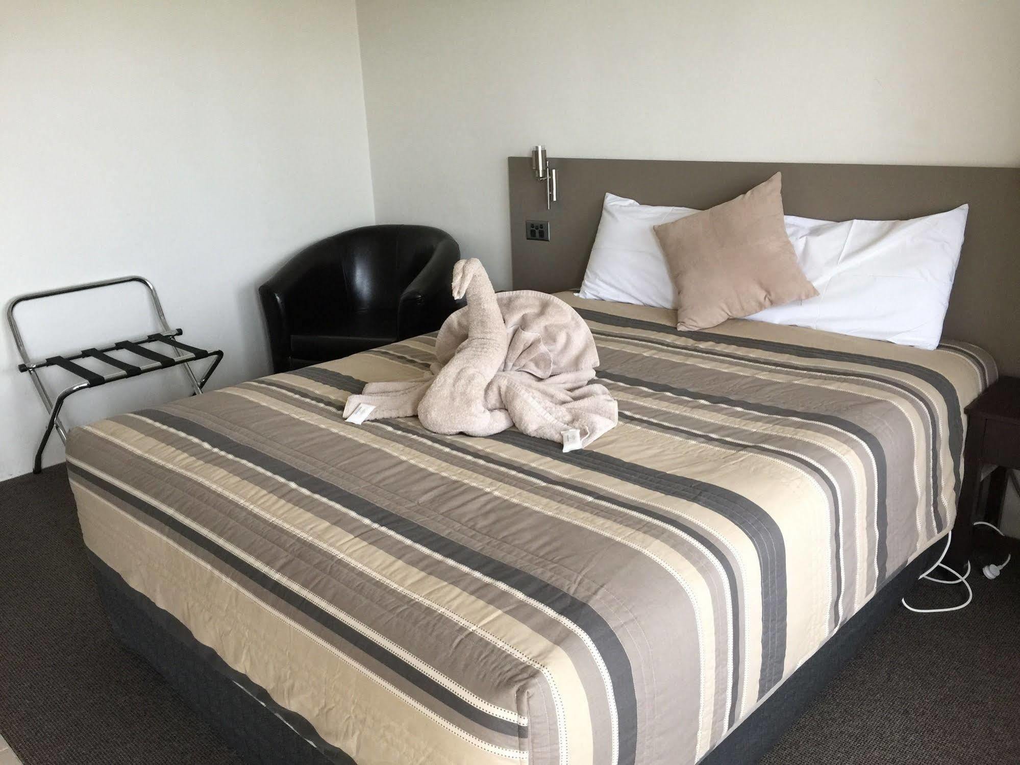 Centrepoint Motel Dubbo Extérieur photo