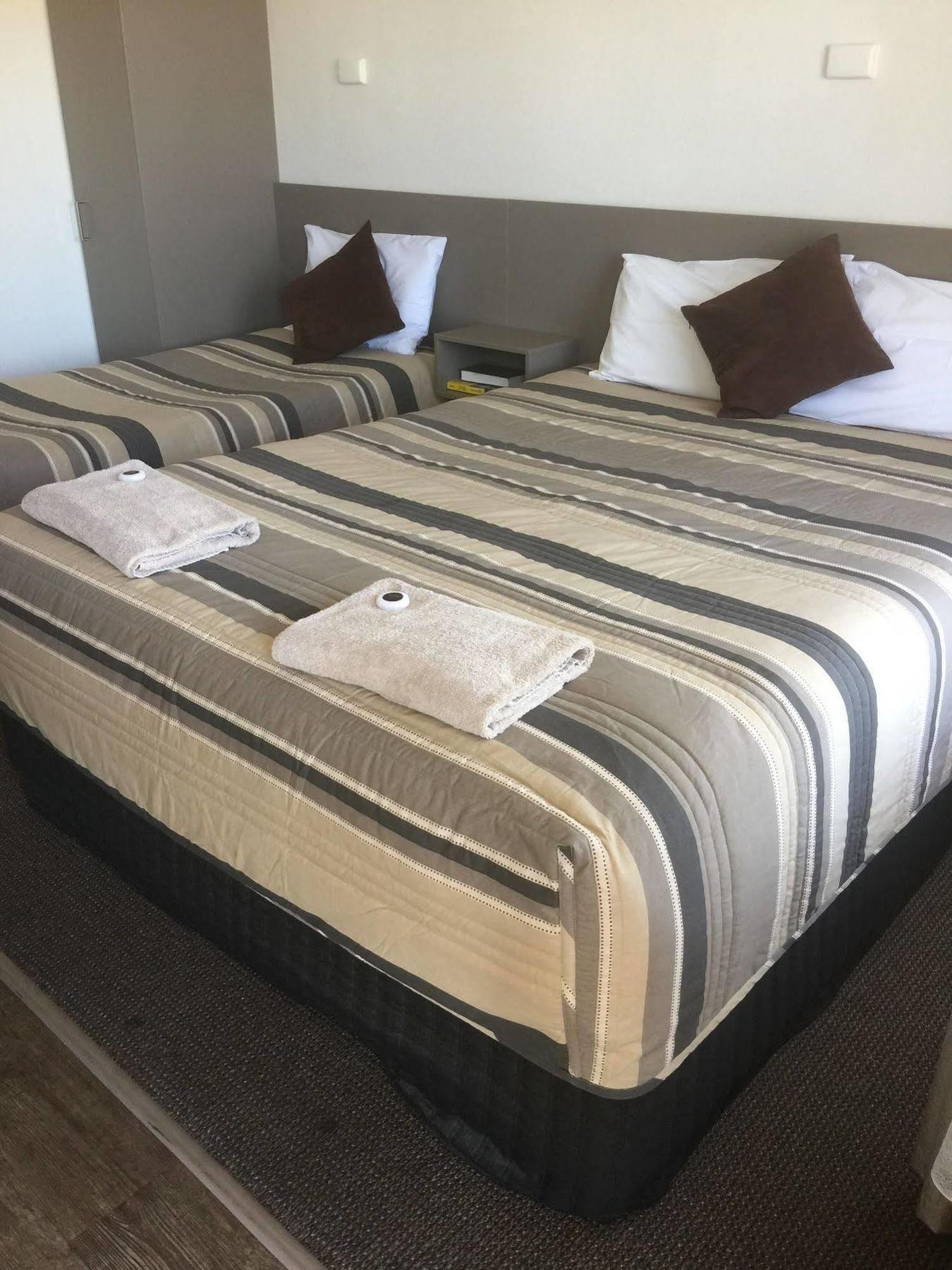 Centrepoint Motel Dubbo Extérieur photo