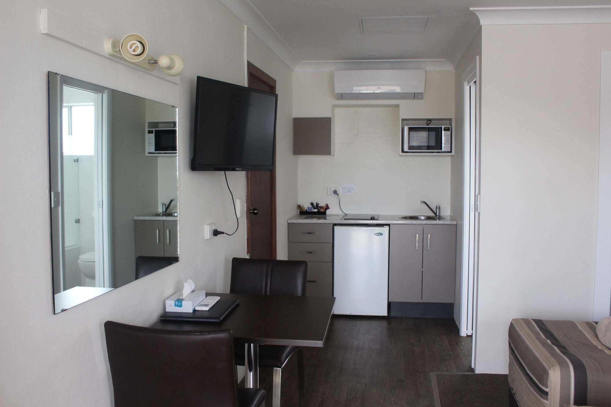 Centrepoint Motel Dubbo Extérieur photo