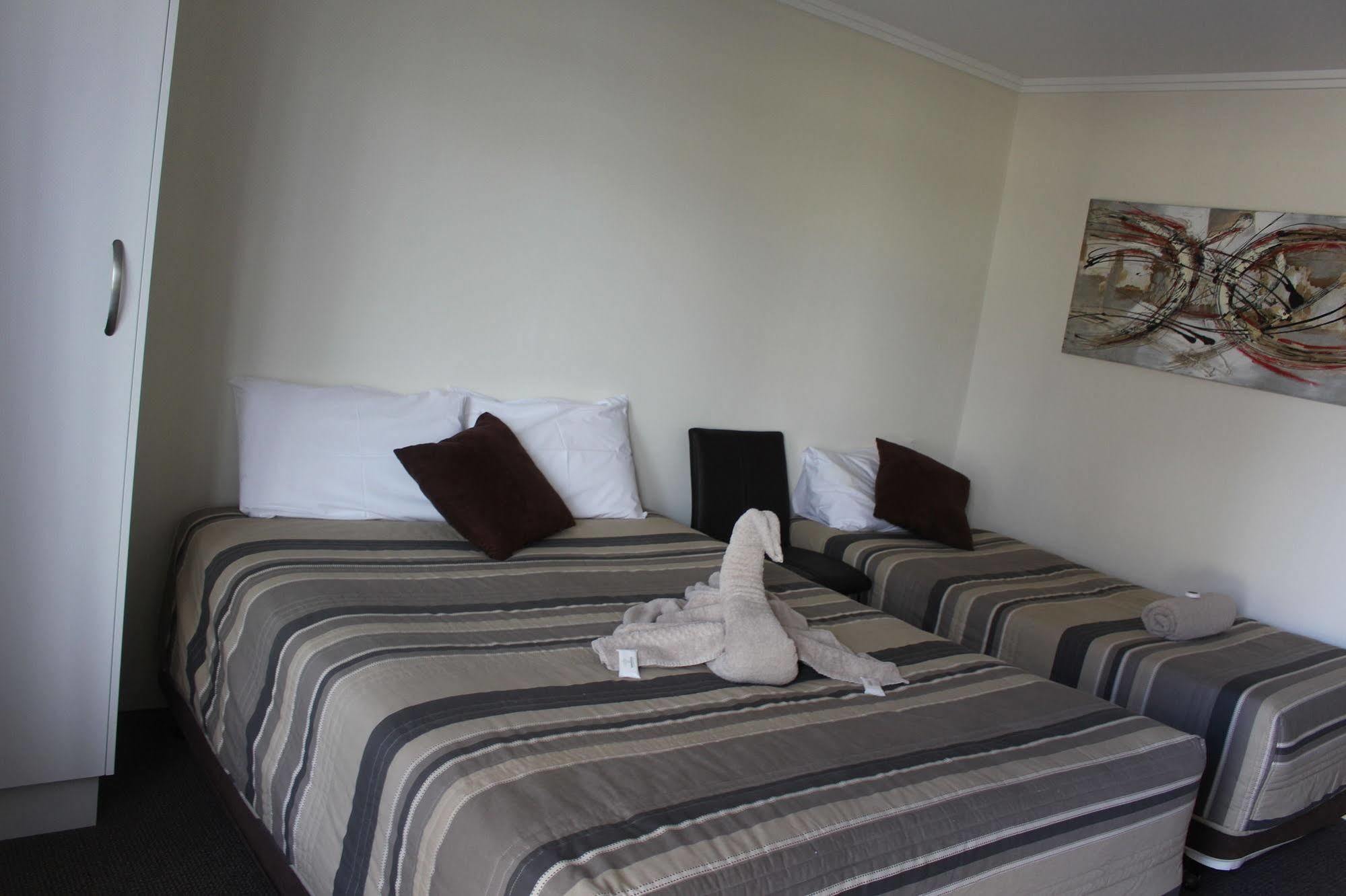 Centrepoint Motel Dubbo Extérieur photo