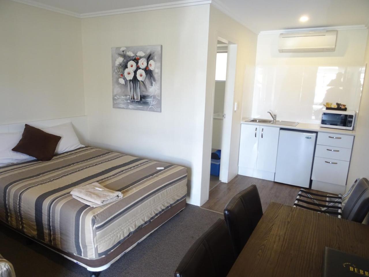 Centrepoint Motel Dubbo Extérieur photo